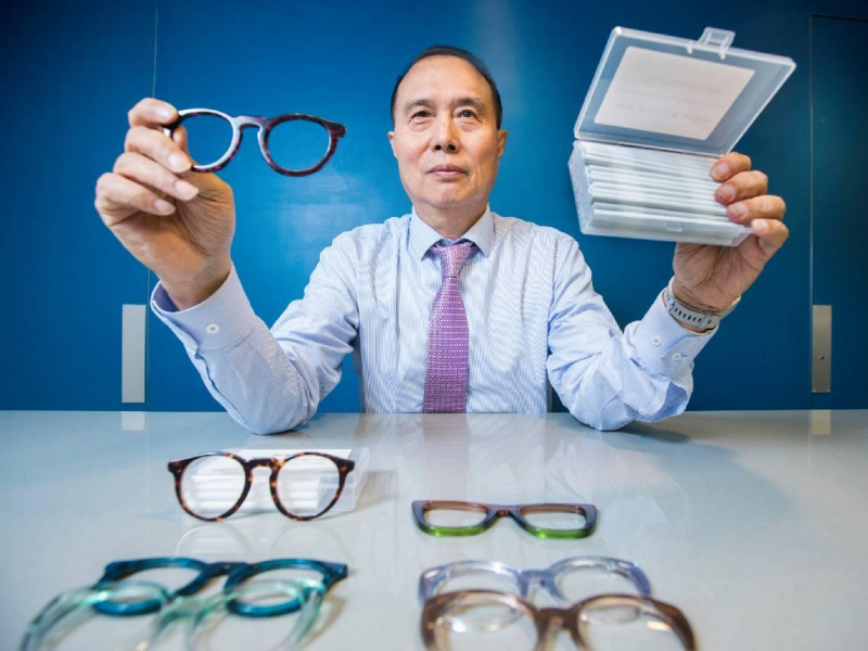 材料-KY(4763)一拆十，股價88→58元...營收創新高卻不賺錢，股票還能買？昔日傳產股王翻身3關鍵